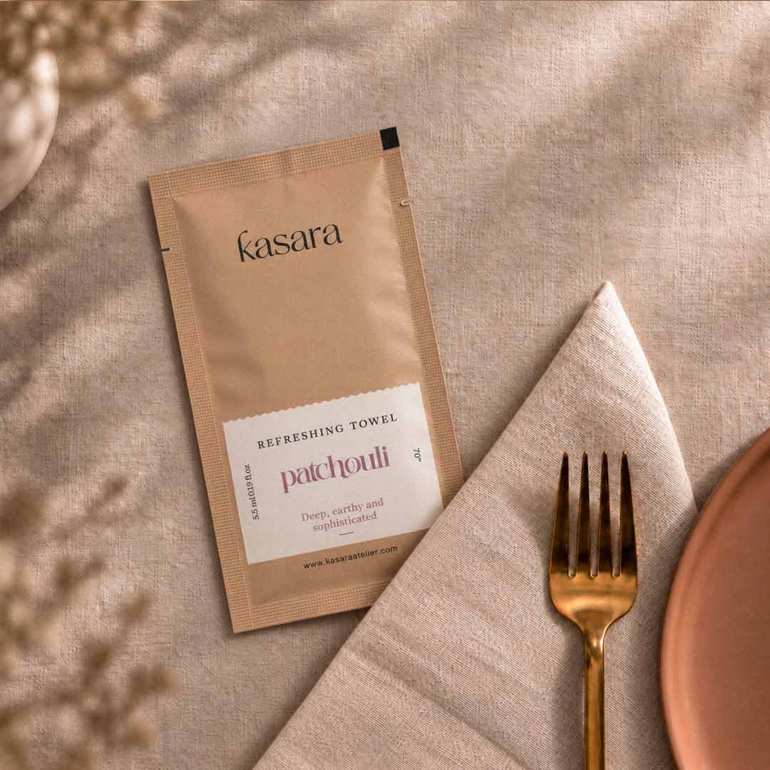 Kasara Refreshing Wipes with Patchouli Scent ( 10pcs )